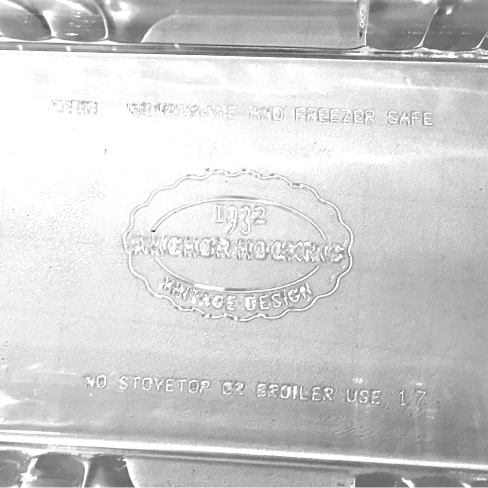 Anchor Hocking 1932 Vintage Design Glass 8 3/4" x 4 1/2" Refrigerator Dish - Picture 3 of 4